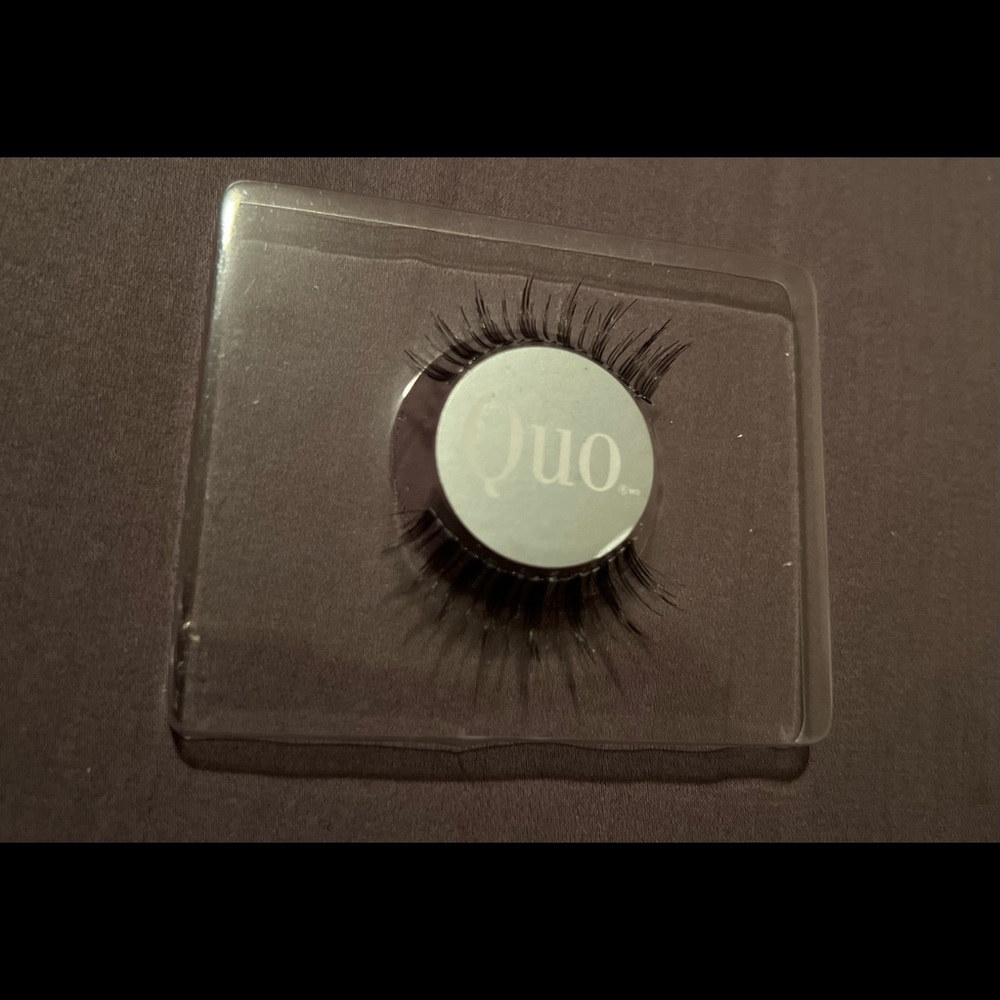 Quo Black Fake Eyelashes